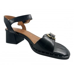 KEITH NOIR EMILIE KARSTON